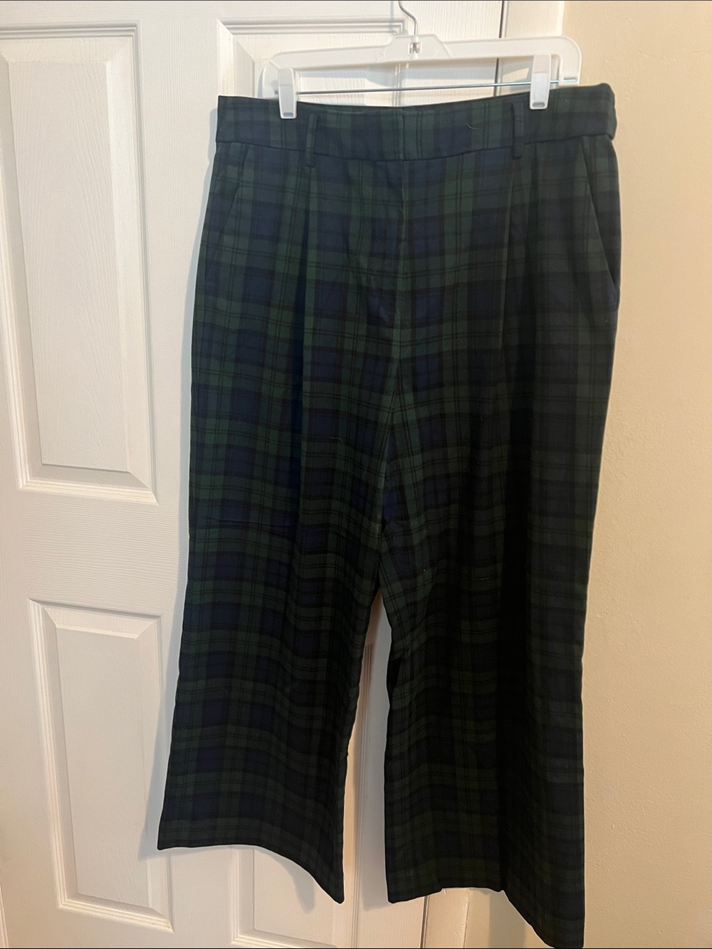 LOFT Women's Green and Blue Plaid Trousers
